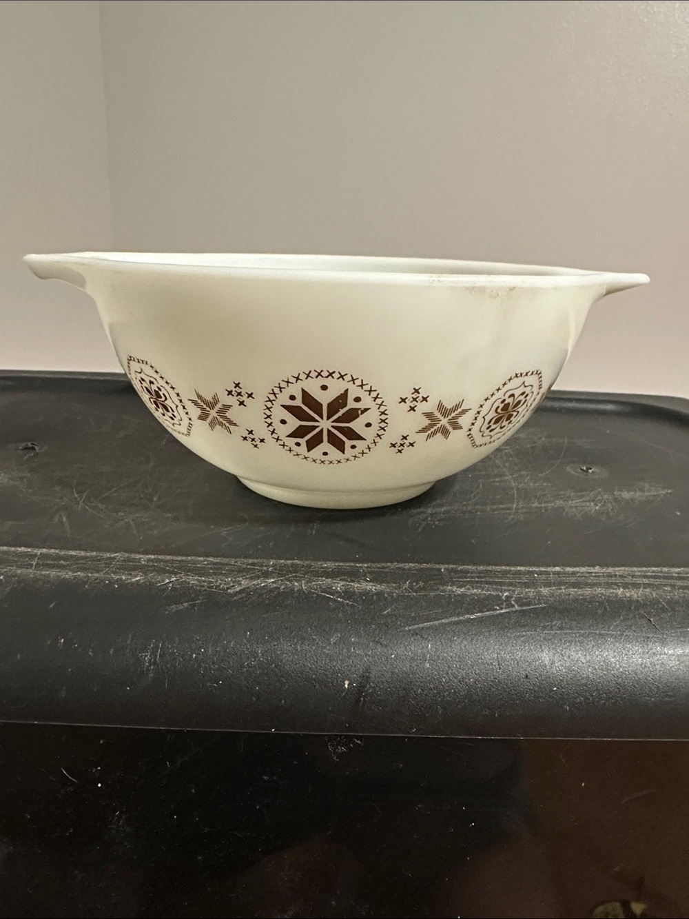 Vintage Town & Country Pyrex a Cinderella Mixing Bowl.